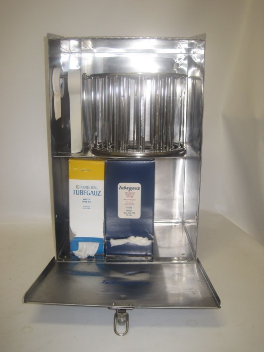 The Scholl Manufacturing Tubegauz Applicator Preowned in Excellent Condition