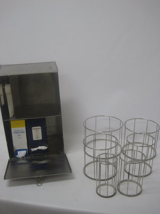 The Scholl Manufacturing Tubegauz Applicator Preowned in Excellent Condition