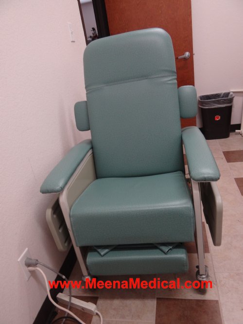 Drive D577-J Clinical Care Recliner