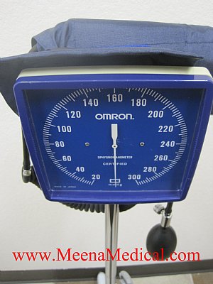 Omron Sphygmomanometer w/Rolling Cart