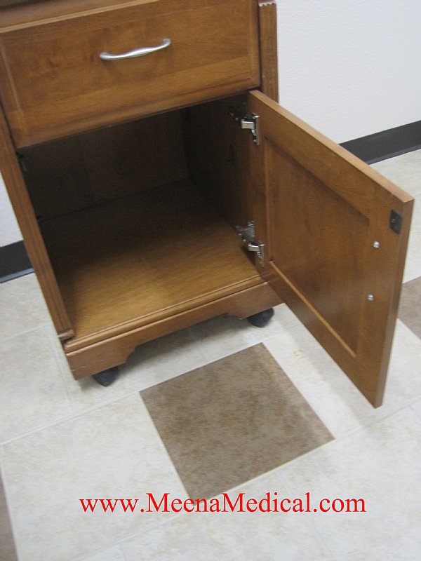Hill Rom Bedside Table Preowned In Good Condition