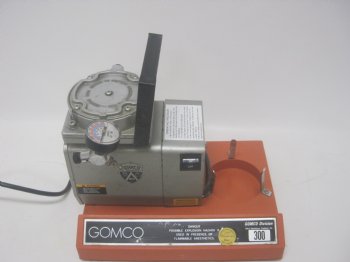 Gomco 300 Allied Medical Portable Aspirator 01 22 030 We Sell And Repair Preowned And Refurbished Medical Equipments
